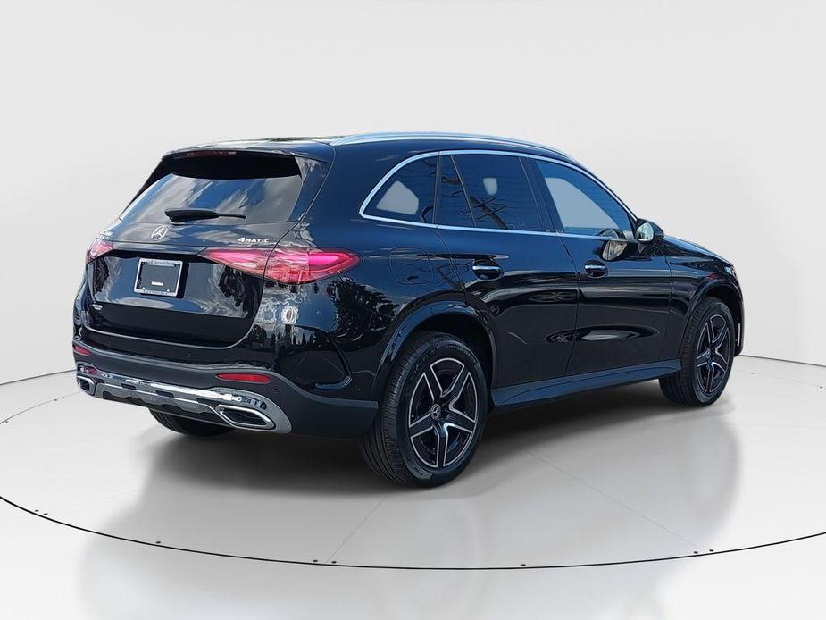 new 2024 Mercedes-Benz GLC 300 car, priced at $58,335