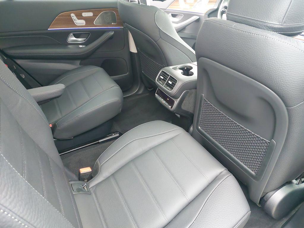 new 2025 Mercedes-Benz GLS 450 car, priced at $99,715