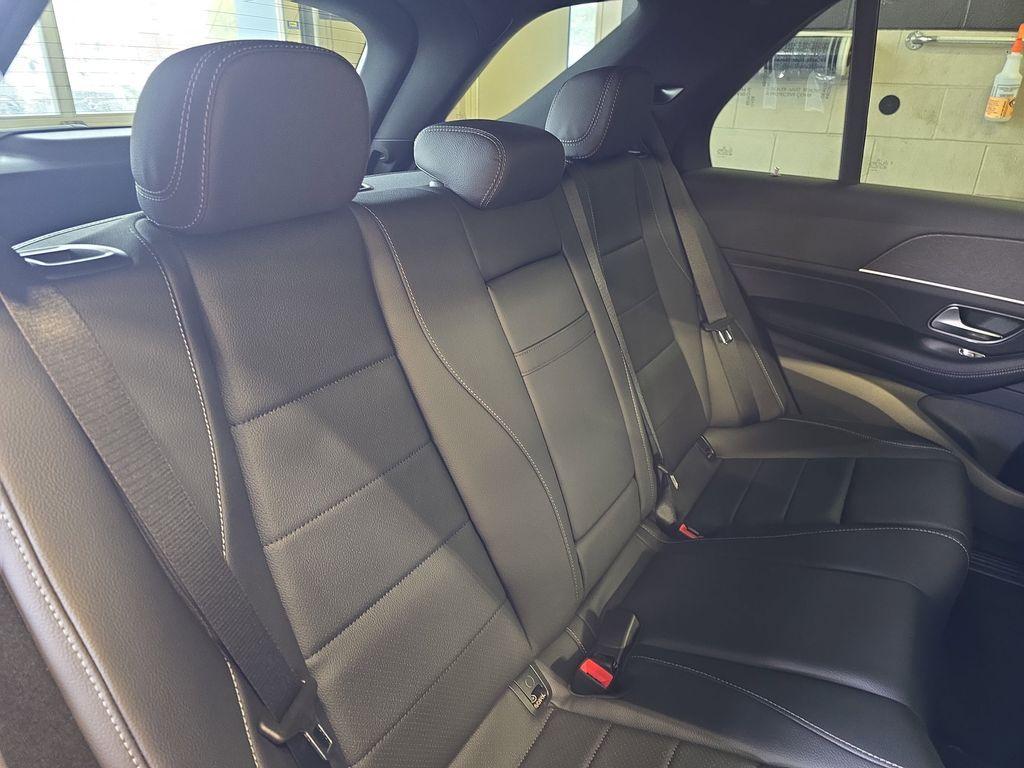 new 2026 Mercedes-Benz GLE 450 car, priced at $79,100