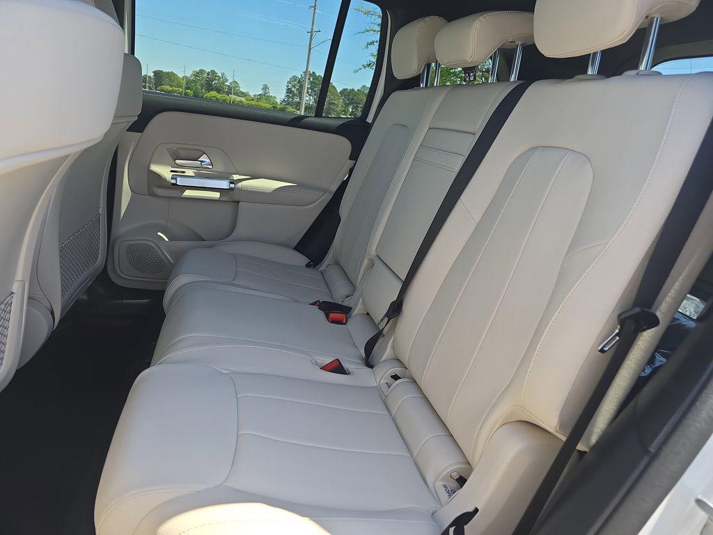 new 2025 Mercedes-Benz GLB 250 car, priced at $47,145