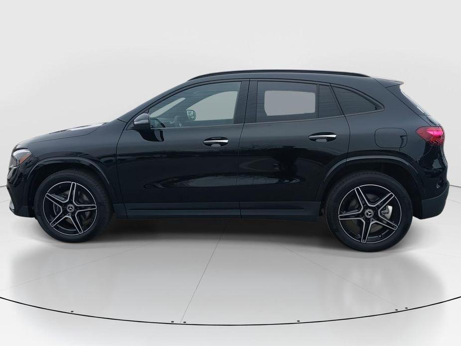 new 2025 Mercedes-Benz GLA 250 car, priced at $51,015