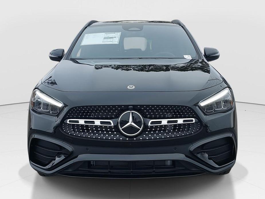 new 2025 Mercedes-Benz GLA 250 car, priced at $51,015