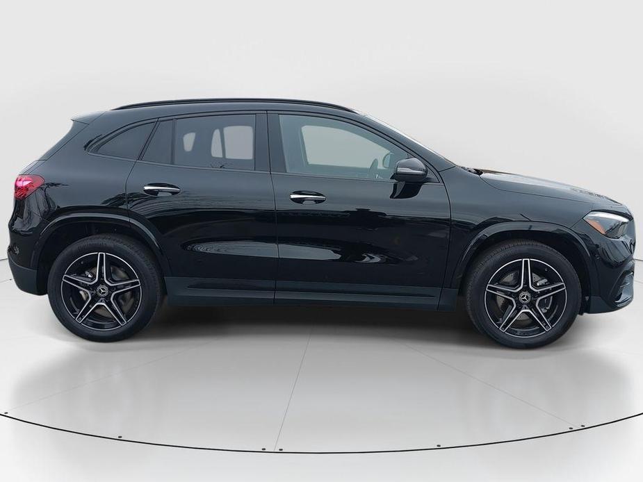 new 2025 Mercedes-Benz GLA 250 car, priced at $51,015