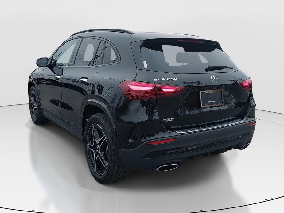 new 2025 Mercedes-Benz GLA 250 car, priced at $51,015