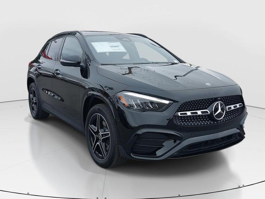 new 2025 Mercedes-Benz GLA 250 car, priced at $51,015