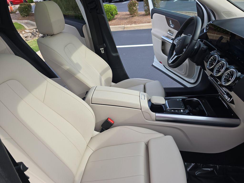 used 2023 Mercedes-Benz GLA 250 car, priced at $31,433