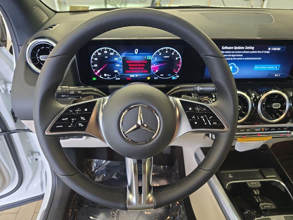 new 2026 Mercedes-Benz GLA 250 car, priced at $45,250