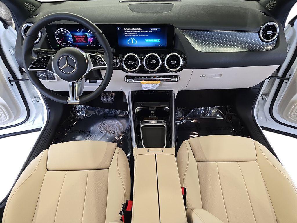 new 2026 Mercedes-Benz GLA 250 car, priced at $45,250
