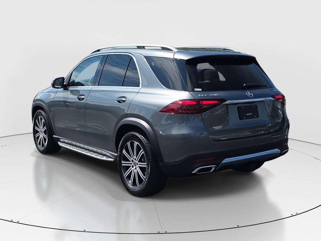 new 2026 Mercedes-Benz GLE 350 car, priced at $72,260