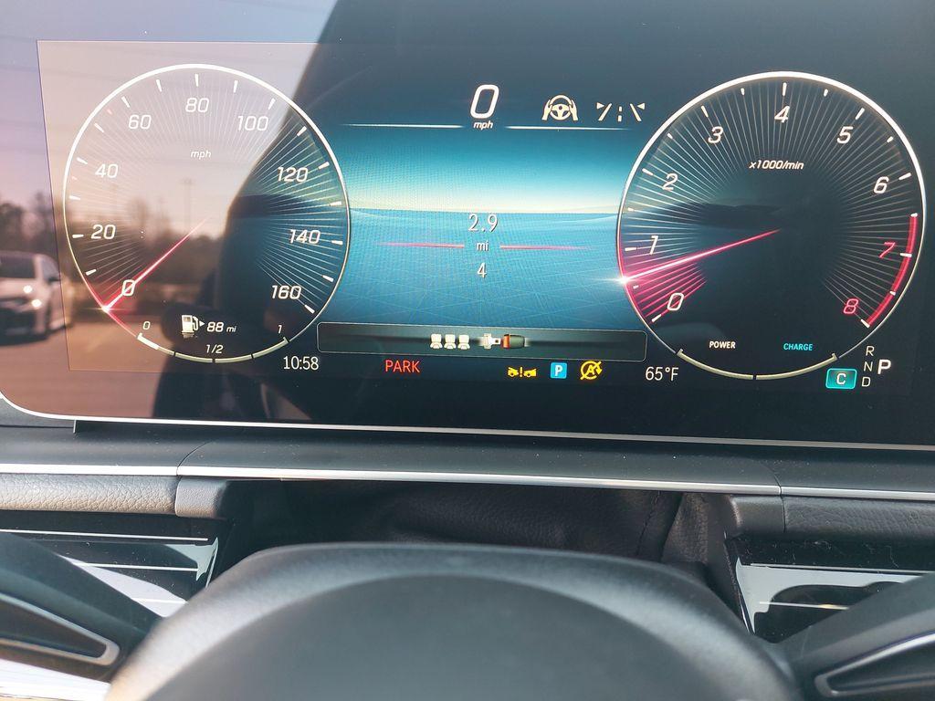 new 2025 Mercedes-Benz GLE 580 car, priced at $103,285