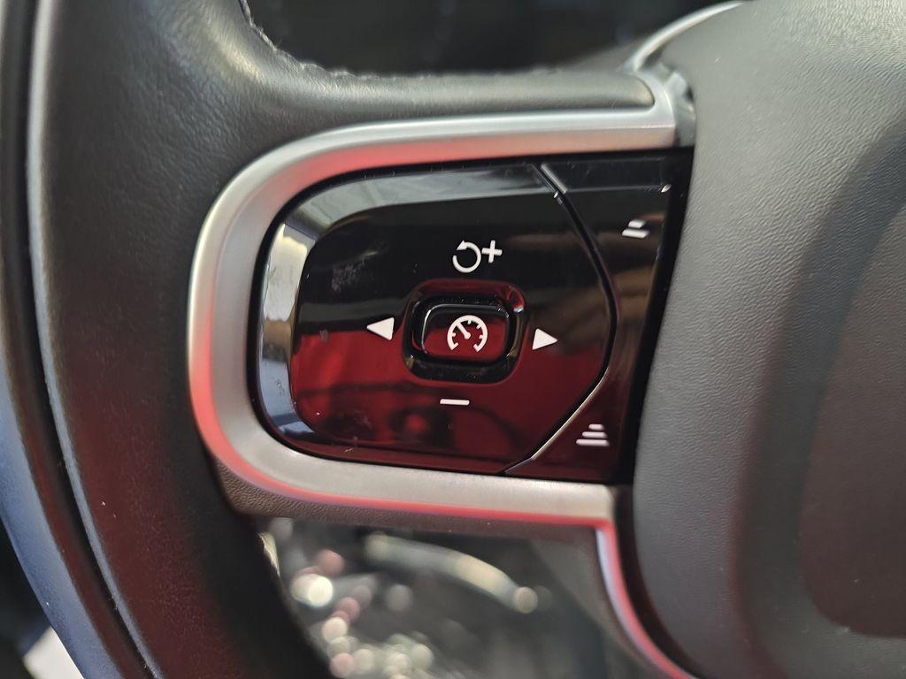 used 2022 Volvo XC90 car, priced at $37,760