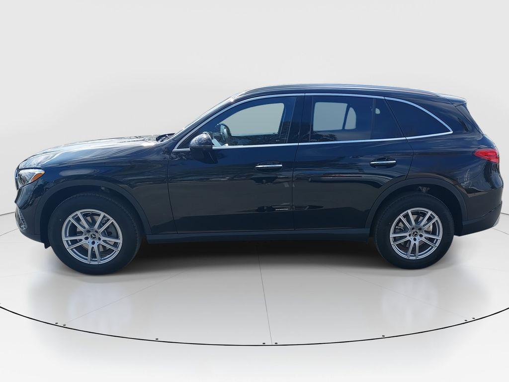 new 2025 Mercedes-Benz GLC 300 car, priced at $56,585