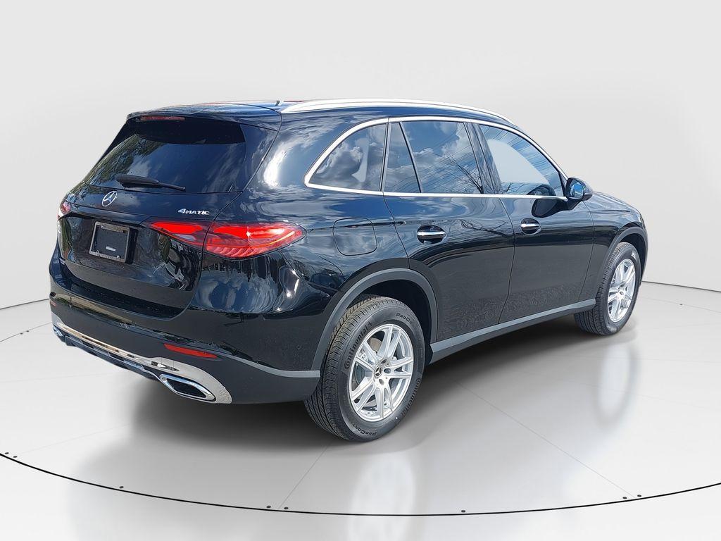 new 2025 Mercedes-Benz GLC 300 car, priced at $56,585