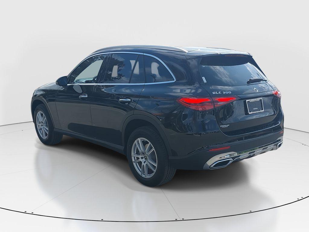 new 2025 Mercedes-Benz GLC 300 car, priced at $56,585