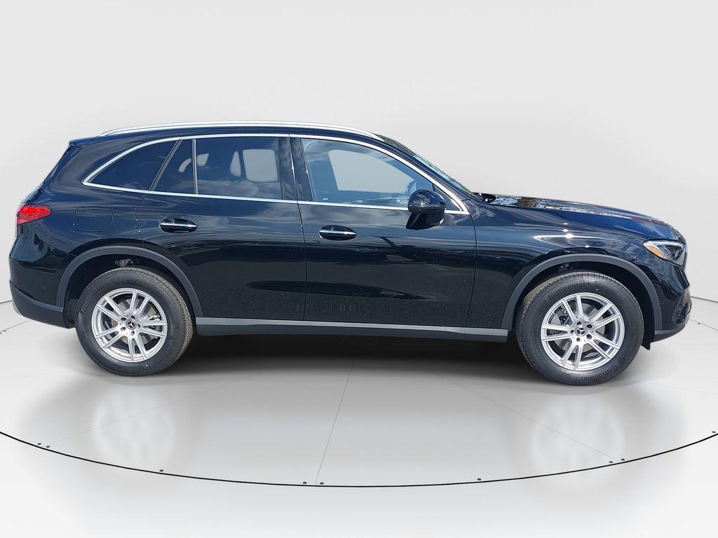 new 2025 Mercedes-Benz GLC 300 car, priced at $56,585