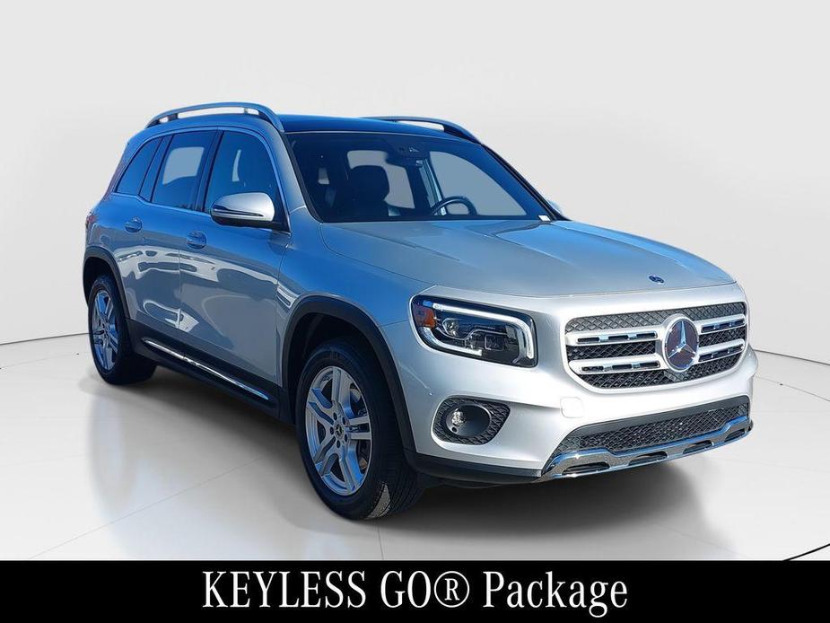 used 2020 Mercedes-Benz GLB 250 car, priced at $25,296