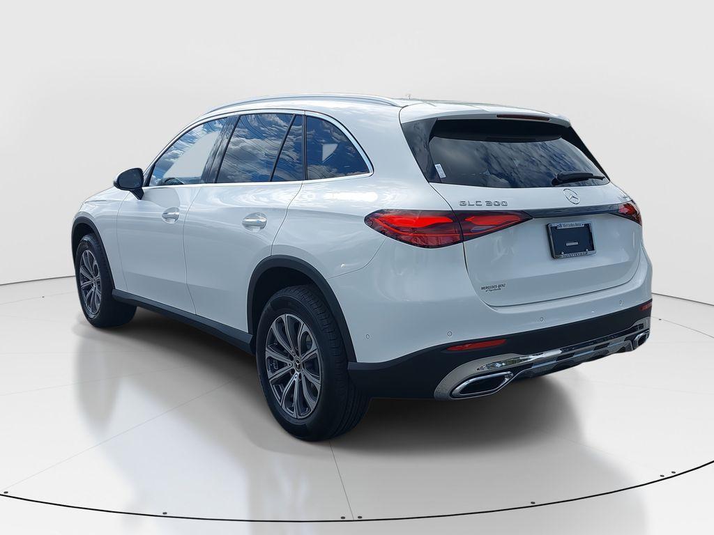 new 2025 Mercedes-Benz GLC 300 car, priced at $54,285