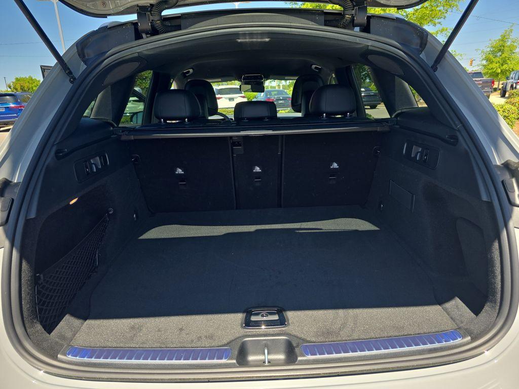 new 2025 Mercedes-Benz GLC 300 car, priced at $62,105
