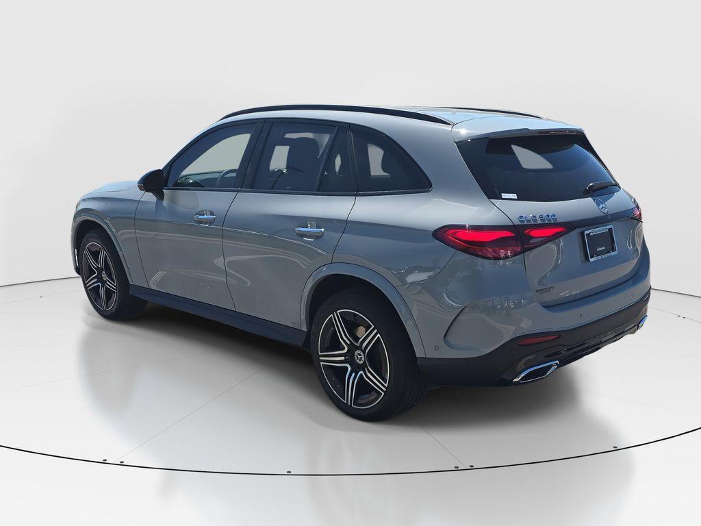 new 2025 Mercedes-Benz GLC 300 car, priced at $62,105