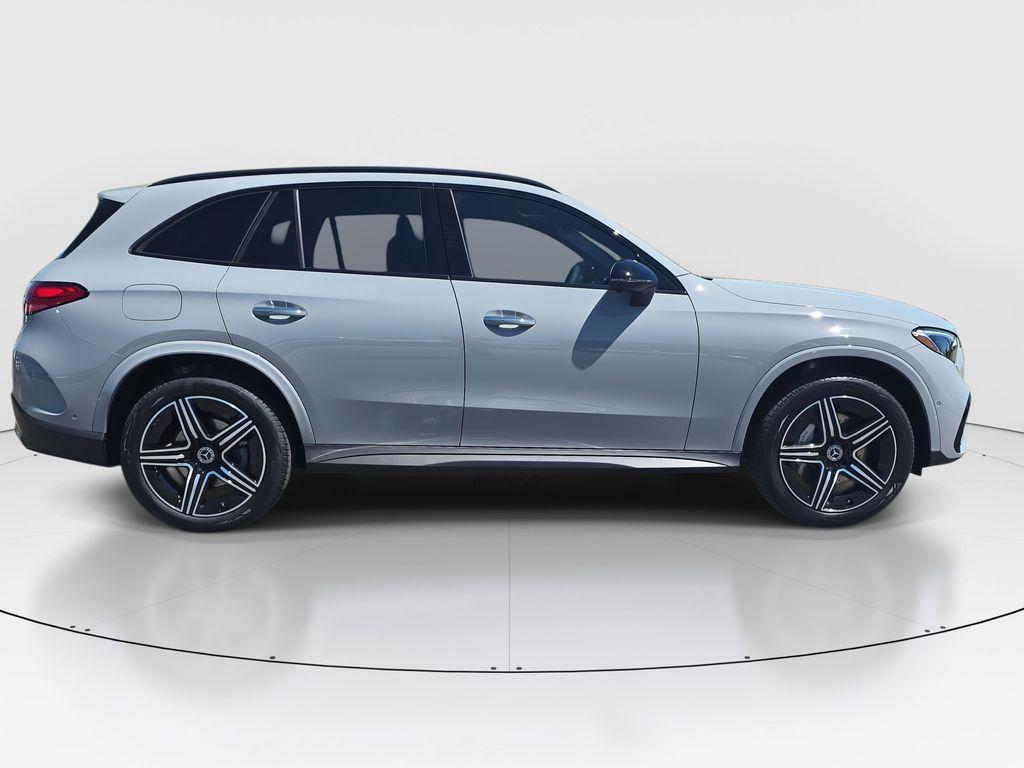 new 2025 Mercedes-Benz GLC 300 car, priced at $62,105