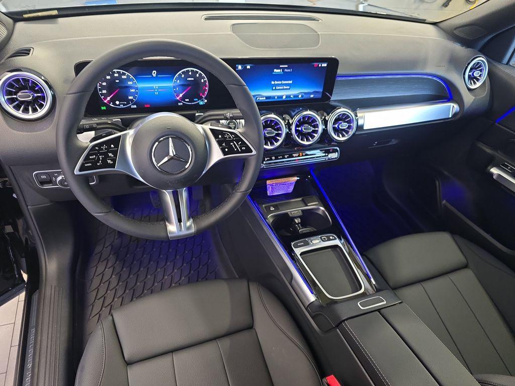 new 2025 Mercedes-Benz GLB 250 car, priced at $49,580