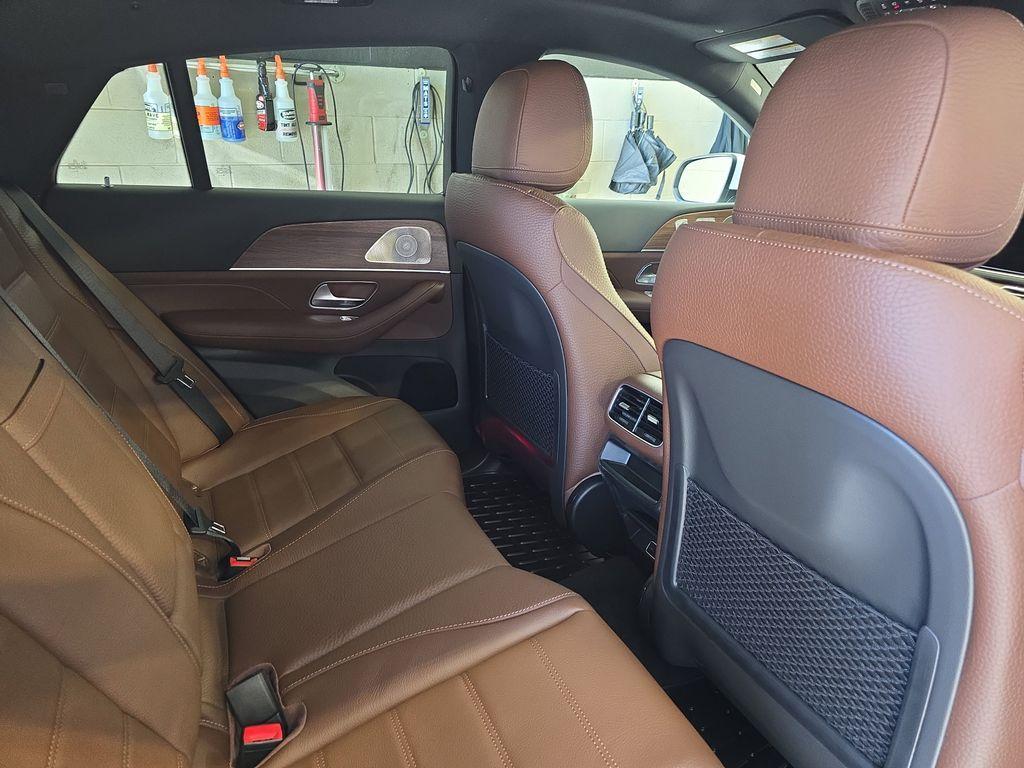 new 2026 Mercedes-Benz GLE 450 car, priced at $85,865