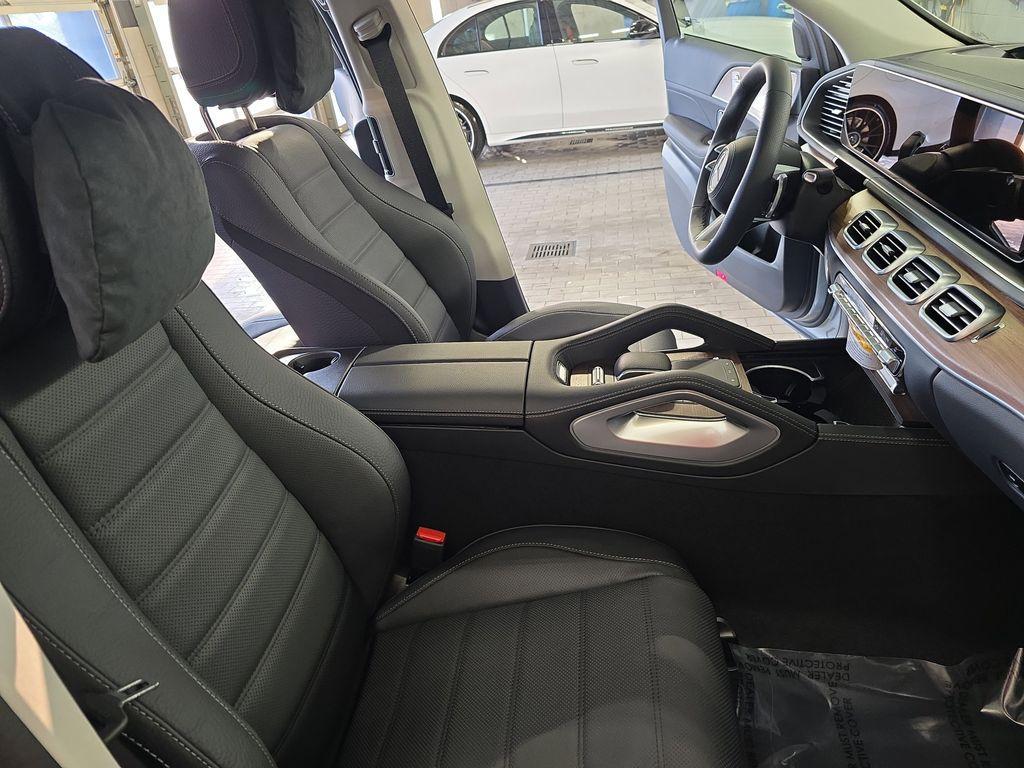 new 2026 Mercedes-Benz GLS 450 car, priced at $103,250