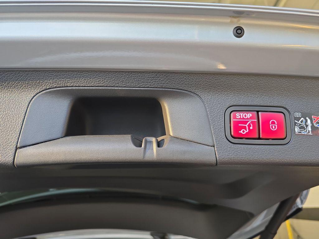 new 2026 Mercedes-Benz GLS 450 car, priced at $103,250