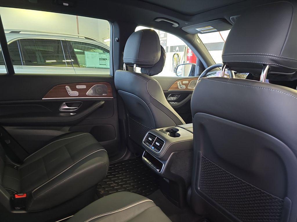 new 2026 Mercedes-Benz GLS 580 car, priced at $125,905