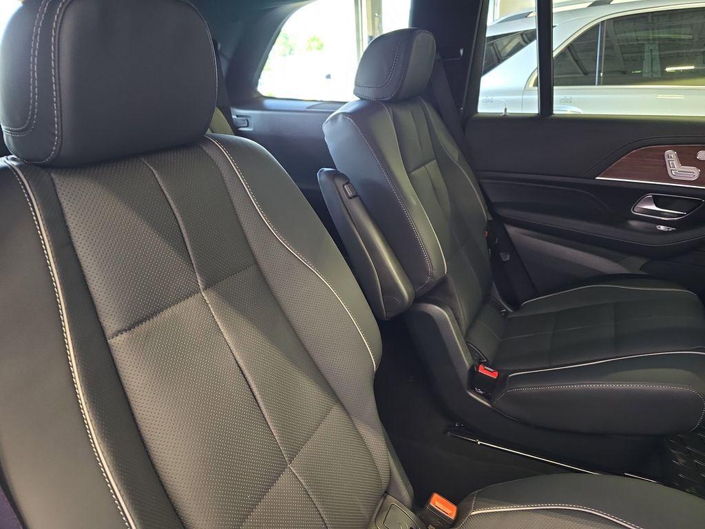 new 2026 Mercedes-Benz GLS 580 car, priced at $125,905
