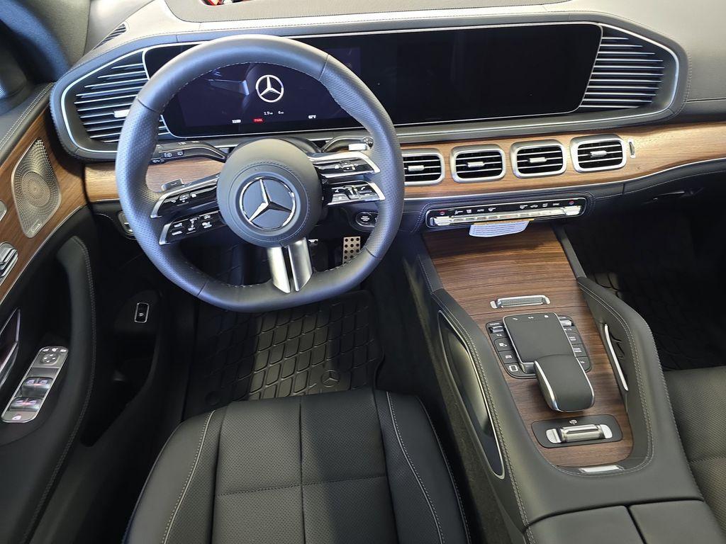 new 2026 Mercedes-Benz GLS 580 car, priced at $125,905
