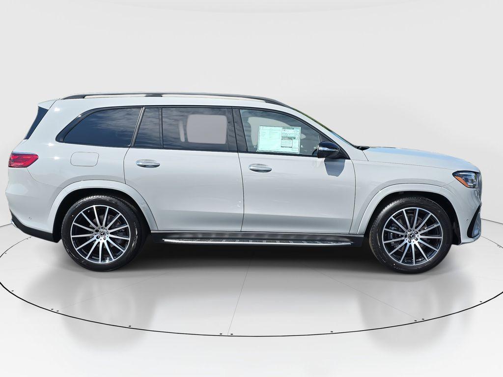 new 2026 Mercedes-Benz GLS 580 car, priced at $125,905