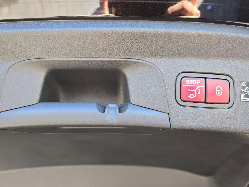 new 2026 Mercedes-Benz AMG GLE 63 car, priced at $140,280