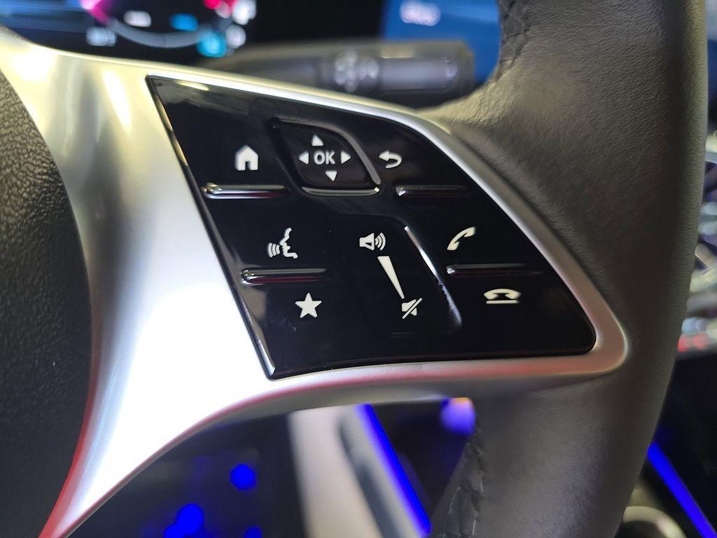 new 2025 Mercedes-Benz GLB 250 car, priced at $47,145