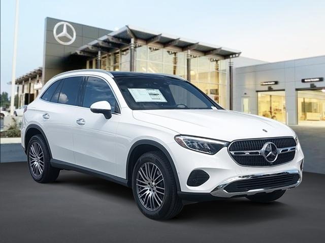 new 2024 Mercedes-Benz GLC 300 car, priced at $56,810