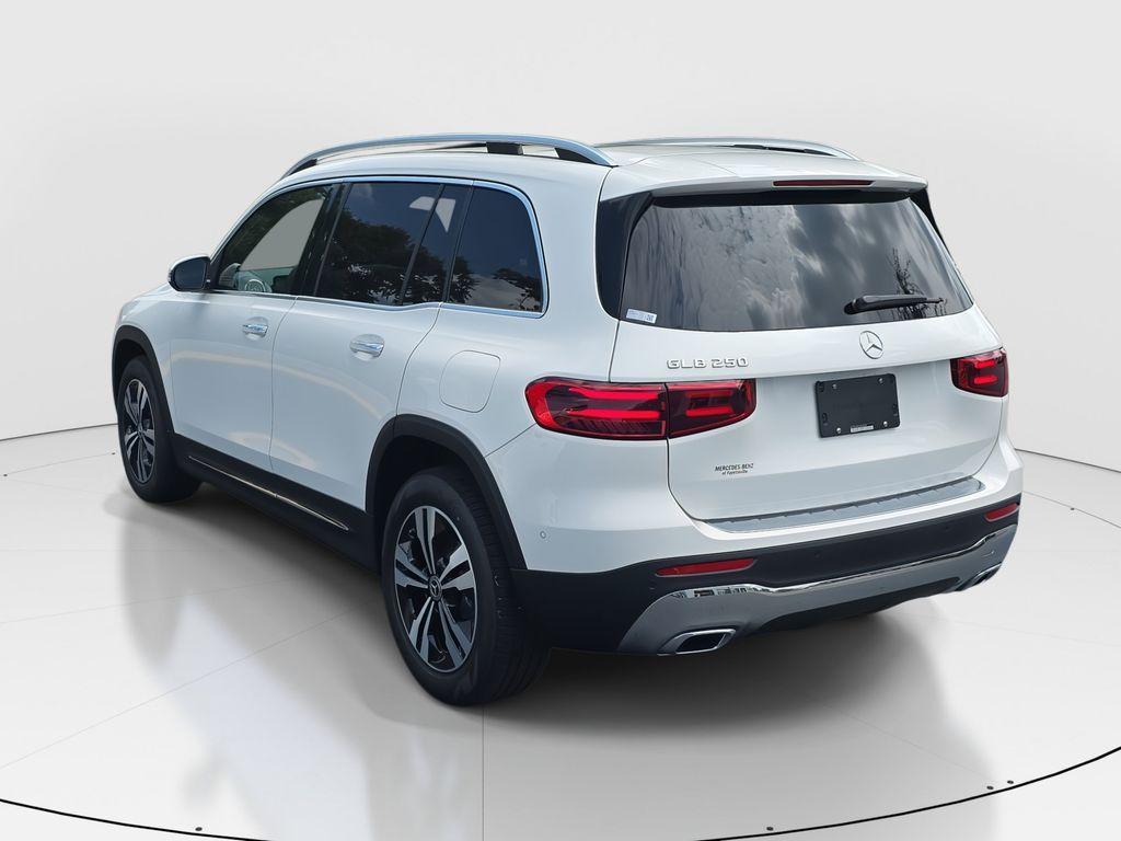 new 2025 Mercedes-Benz GLB 250 car, priced at $47,145