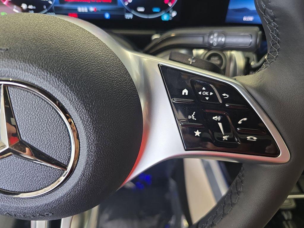 new 2025 Mercedes-Benz GLB 250 car, priced at $47,145