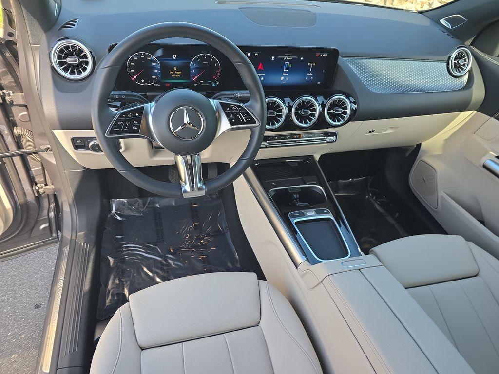 used 2025 Mercedes-Benz GLA 250 car, priced at $42,127