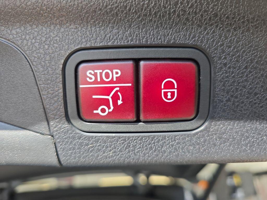 used 2023 Mercedes-Benz GLE 350 car, priced at $44,842