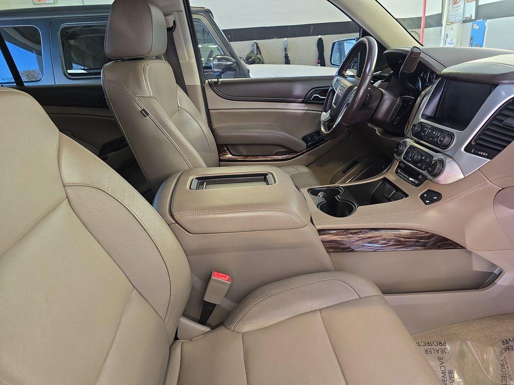 used 2018 GMC Yukon XL car, priced at $21,179