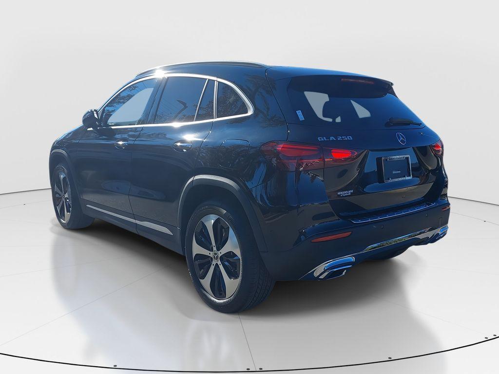 new 2025 Mercedes-Benz GLA 250 car, priced at $49,045