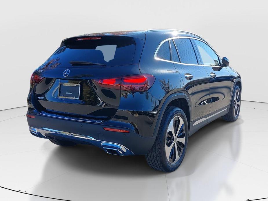 new 2025 Mercedes-Benz GLA 250 car, priced at $49,045