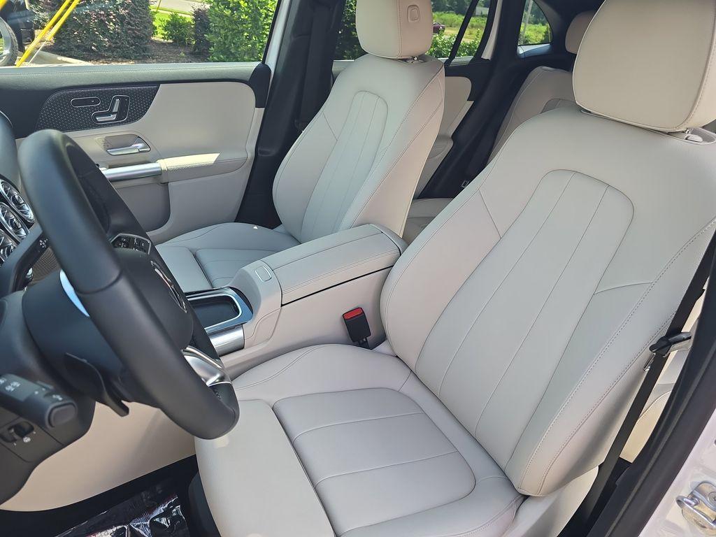 used 2025 Mercedes-Benz GLA 250 car, priced at $47,541