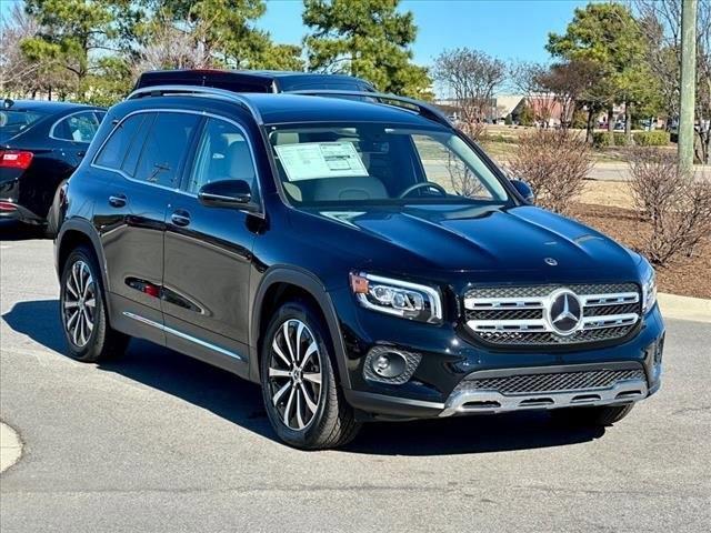 new 2023 Mercedes-Benz GLB 250 car, priced at $49,395