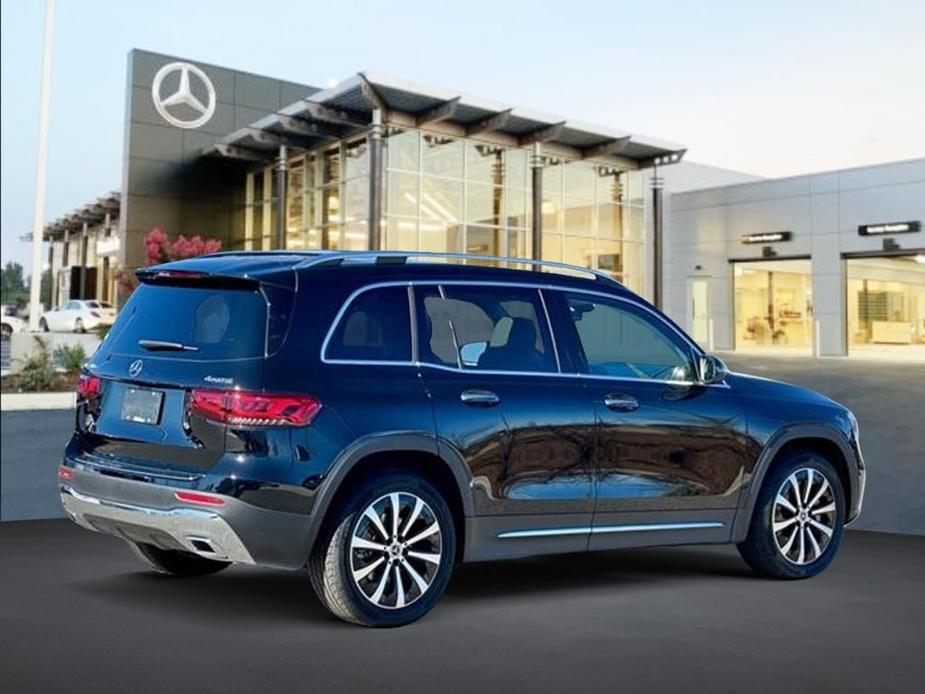 new 2023 Mercedes-Benz GLB 250 car, priced at $49,395