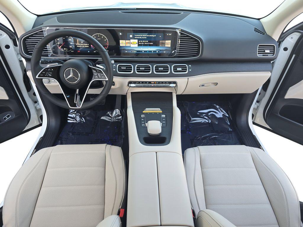new 2025 Mercedes-Benz GLE 450 car, priced at $82,915