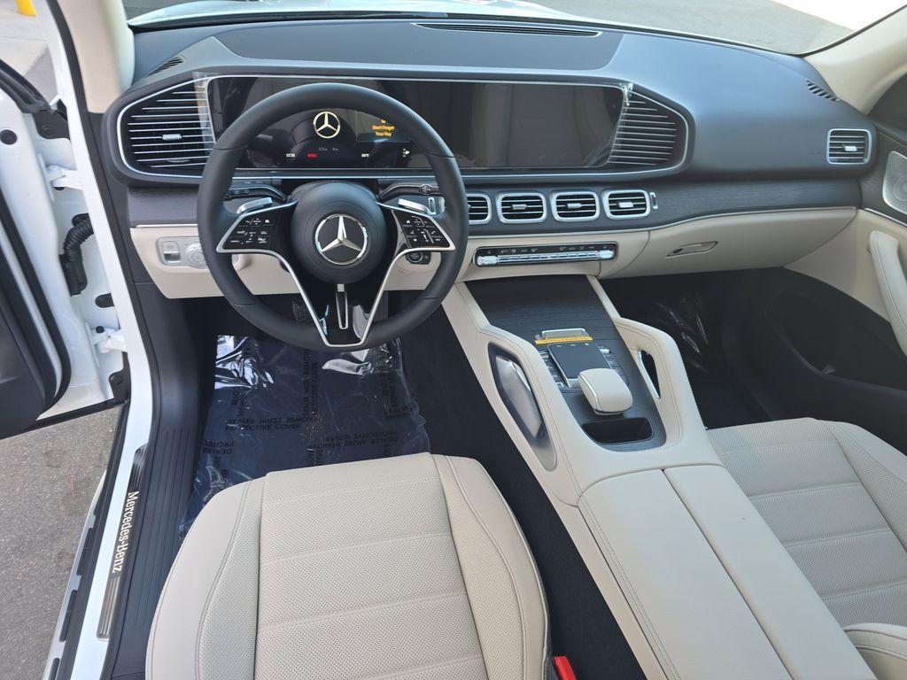 new 2025 Mercedes-Benz GLE 450 car, priced at $82,915