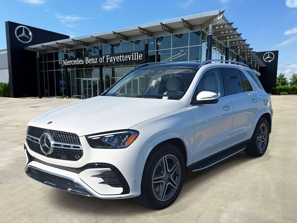 new 2025 Mercedes-Benz GLE 450 car, priced at $82,915