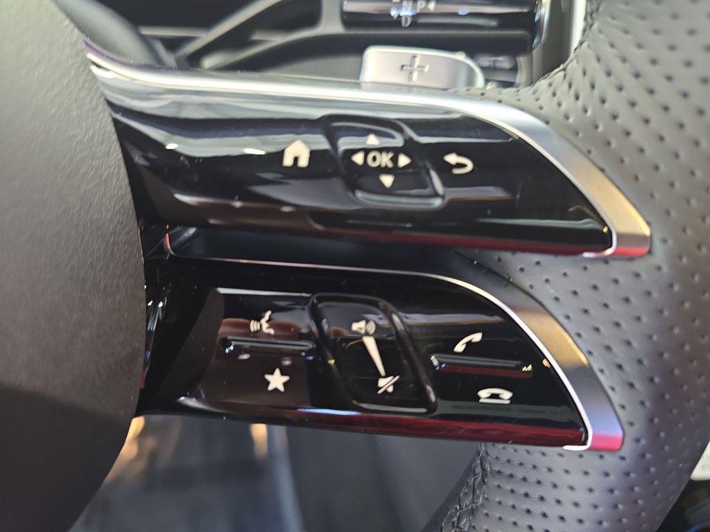 new 2026 Mercedes-Benz GLC 300 car, priced at $61,160