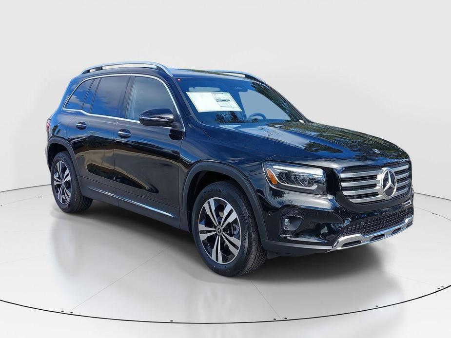 new 2025 Mercedes-Benz GLB 250 car, priced at $47,145